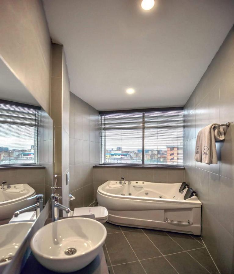 A11 Hotel Atasehir Istanbul Exterior foto